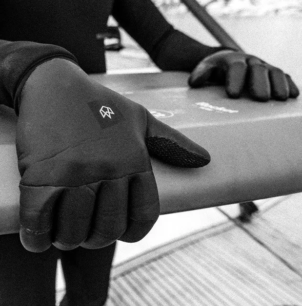 Magma 2.5mm Surf Gloves - 2023